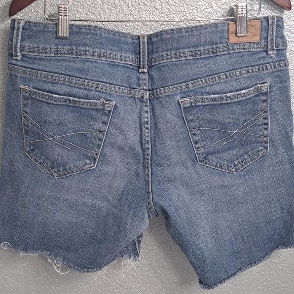 Aeropostale Medium Rise Cut Off Jeans Size 13/14 - Picture 4 of 7